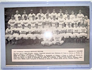 1948 Louisville Slugger BROOKLYN DODGERS Jackie Robinson Team Photo - Picture 1 of 2