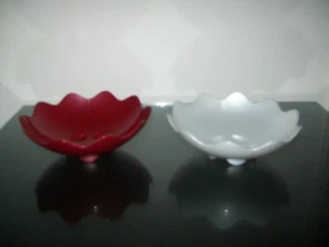 Tupperware Twin Shell Bowls Pearl & Garnet Red Candy Dishes Christmas Rare New - Picture 1 of 10