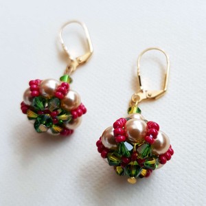Handgefertigte Ohrringe NEU mit Glaswachsperlen Gold und Swarovski® Elementen