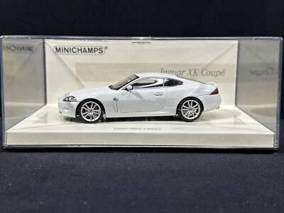 Minichamps Jaguar XK Coupe 1:43 Diecast Car White - Image 1 of 4