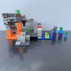 LEGO Minecraft The Zombie Cave - 21141 - 100% Complete, With Instructions. - Picture 1 of 6
