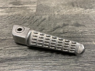 Reposapiés trasero derecho Kawasaki ZX6R ZX14R Ninja ZZR600 OEM estribo clavija paso Foto 1 de 2