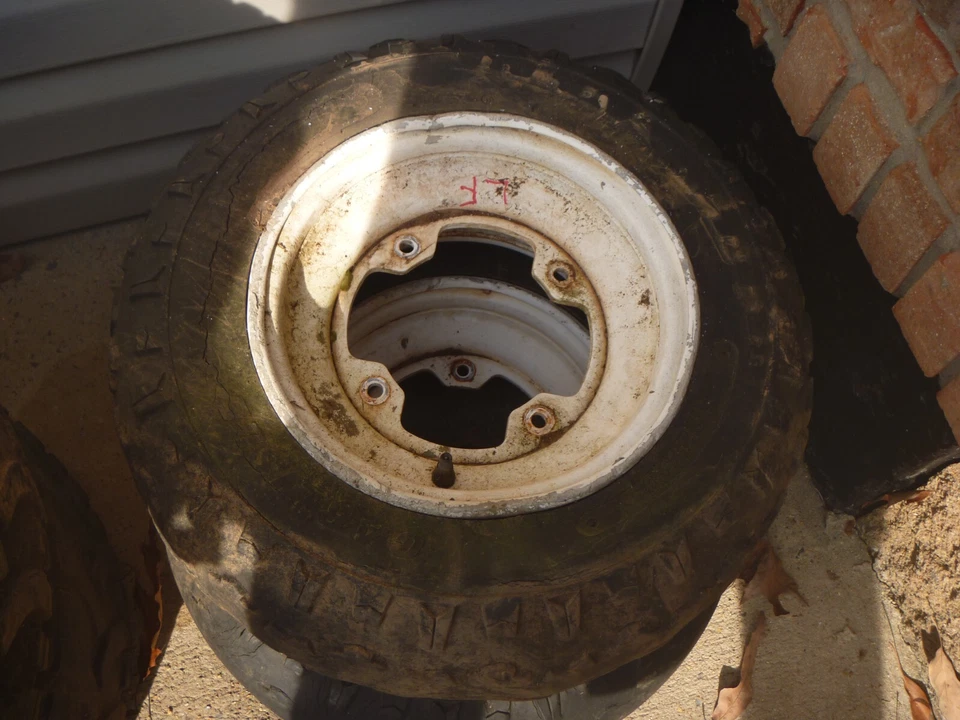 Llantas delanteras blancas OEM 89-05 Kawasaki KSF250 KSF250A Mojave Foto 1 de 1