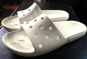 Crocs 10 WM 8 HERREN Knochen leichte wasserdichte Dusche Strand klassische Pantolette Sandale - Bild 1 von 6