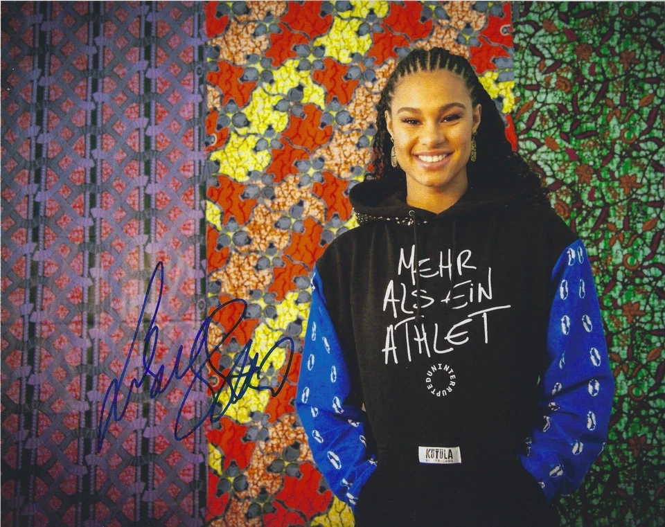 SATOU SABALLY Signed 8 x 10 Photo WNBA Basketball DALLAS WINGS Oregon Ducks - Image 1 of 1