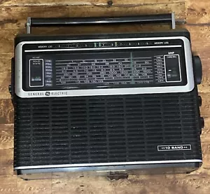 General Electric Monitor 10 Vintage Radio 10 Band AM/FM Weather Works - Picture 1 of 16