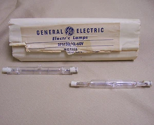 2 pcs Vintage General Electric 375T3Q/CL-60V 375 Watt 60 Volt Quartz Lamp USA - Picture 1 of 4