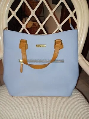 Сумочка Joy And Iman, светло-голубая с желтовато-коричневой кожей  - Изображение 1 из 4