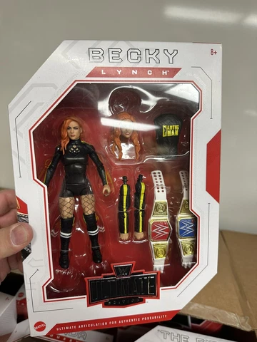 Mattel WWE Ultimate Edition Series 5 Becky Lynch MOC w/ Figure Defender Cover