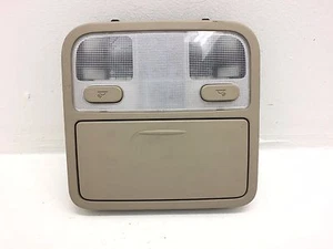 KIA OPTIMA 2006-2010 CONSOLA SUPERIOR LÁMPARA DE LUZ BEIGE FABRICANTE DE EQUIPOS ORIGINALES - Imagen 1 de 3