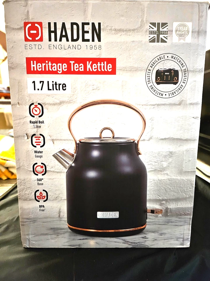 Haden Heritage 1.7L Electric Cordless Kettle...Black.. Retro...New Open Box - Image 1 of 4