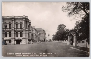 Colombo Ceylon Queen's Street GPO & Queen's House Eingangsplatte Ltd RPPC - Bild 1 von 3