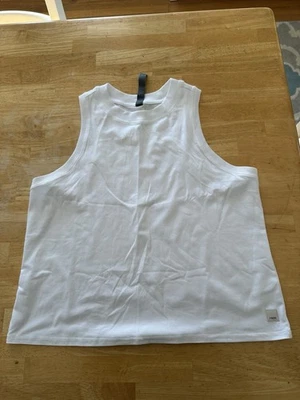 Camiseta sin mangas pequeña para mujer Vuori Foto 1 de 4