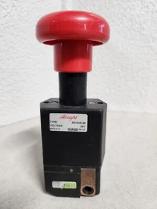 Yale MPB045 E Stop Switch SD150A-26 - Picture 1 of 3