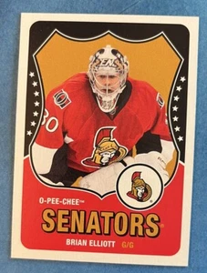 2010-11 O-Pee-Chee Retro #32 Brian Elliott Ottawa Senators NHL - Picture 1 of 2