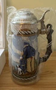 NORMAN ROCKWELL FIRST EDITION COLLECTORS STEIN "LOOKING OUT TO SEA" NEW - Picture 1 of 17