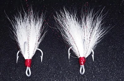 2 pack 3/0 Mustad dressed Musky Pike bucktail treble hooks. - Image 1 of 2