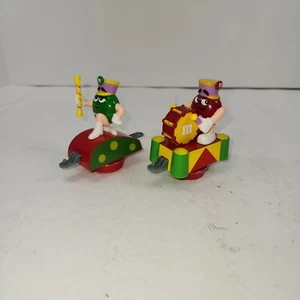 M&M Red & Green Marching Band Drummer Train Holiday Topper Collectible Toy 3.5” - Picture 1 of 4