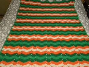 MANTA VINTAGE ganchillo a mano patrón en zigzag tiro afgano flecos 61"x48" - Imagen 1 de 12