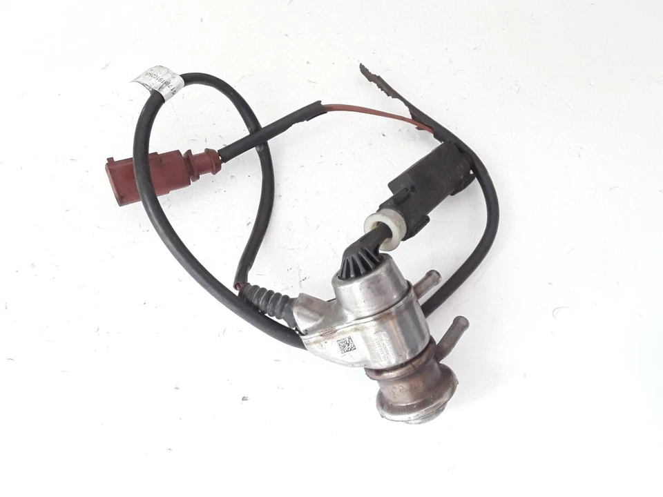 AUDI A4 8W 9L 2015- Einspritzdüse Adblue Düse 04L131113S 044402504804 - Imagem 1 de 3