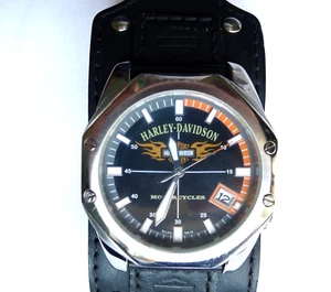 OROLOGIO vintage BULOVA 76B146 Moto HARLEY DAVIDSON Ottimo funziona BIKER - Foto 1 di 9