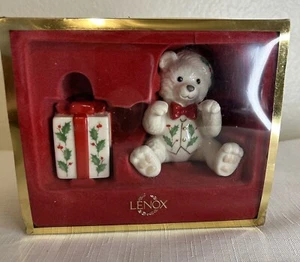 Christmas Lenox 2004 Holiday Teddy Bear & Present Salt & Pepper Shakers - Picture 1 of 20