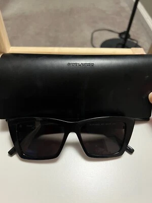 Женские солнцезащитные очки Saint Laurent Mica черные квадратные кошачий глаз - SL276 001 53 Италия - Изображение 1 из 3