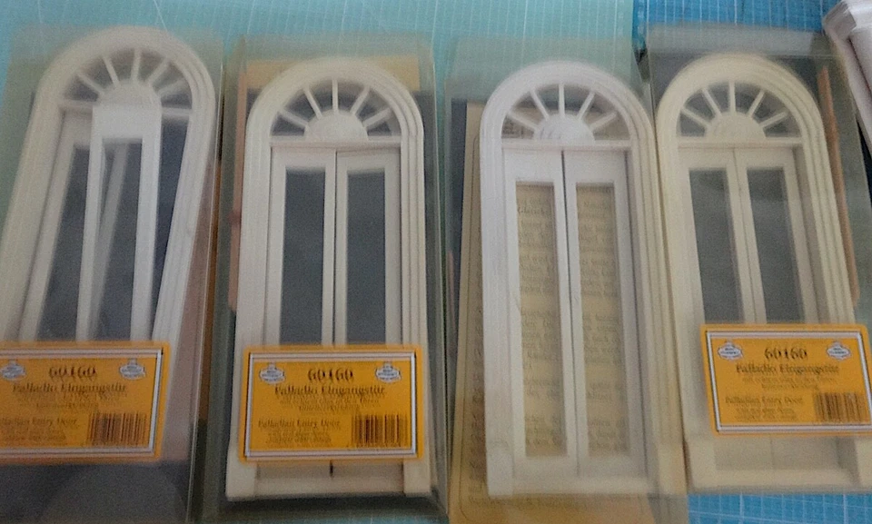 Minimundus Palladio Eingangstür Holz mit Echtglasscheiben 1:12 neu - Bild 1 von 1