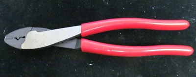 NUEVA HERRAMIENTA DE PRENSADO Y CORTE KLEIN TOOLS 1005 PARA CONECTORES EE. UU. ENVÍO GRATUITO Foto 1 de 3