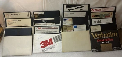 16 disquetes Foto 1 de 3