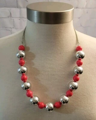 Juego de pendientes collar paparazzi tono plateado rosa caliente Foto 1 de 4