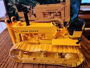 1997 ERTL John Deere 430 Crawler National Toy Truckin' Show 1:16 Diecast - Picture 1 of 12