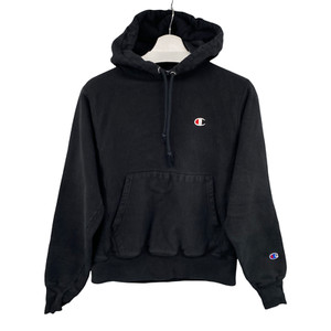 black cropped fleece