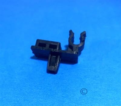 Clip de varilla de hélice de capó para Isuzu Trooper TFR Holden Rodeo Vauxhall Brava Chevrolet Foto 1 de 2