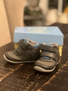 Stride Rite Toddler Boy's Bennett Grey Shoes New in Box - Picture 1 of 7
