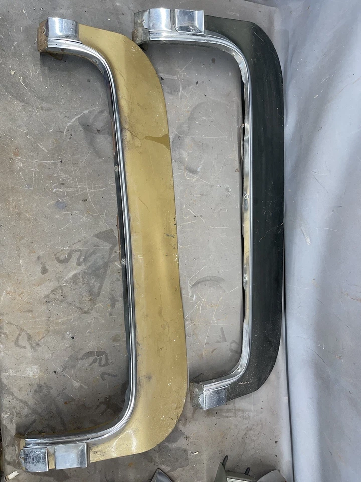 1971-1976 Cadillac DeVille Fleetwood задняя четверть 1/4 панели крыла юбки отделка - Изображение 1 из 4