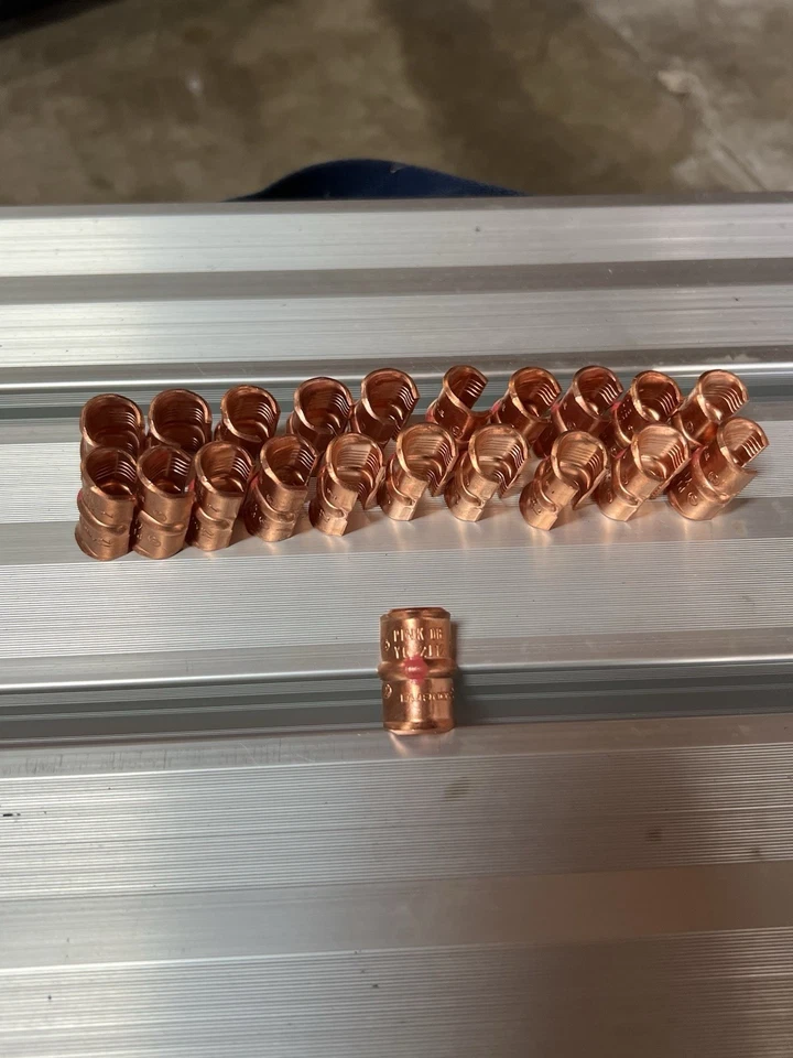 20 BURNDY YC2L12 Thin-Wall Copper Compression PINK - Image 1 of 2