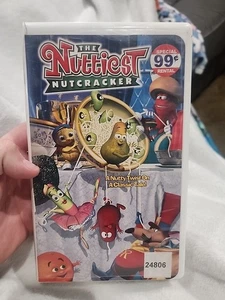 The Nuttiest Nutcracker VHS 1999 Clamshell Release Cheech Works Christmas Tape - Imagen 1 de 5