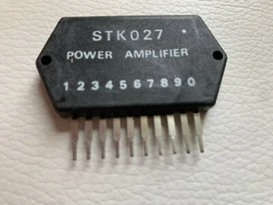 2 Pieces STK027 ORIGINAL SANYO + HEAT SINK COMPOUND - Picture 1 of 1