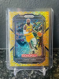 2022-23 Panini Prizm Monopoly LeBron James Gold Money Shimmer Prizm/500 - Imagen 1 de 2