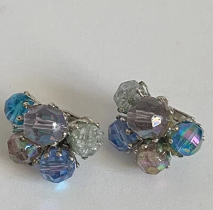 Pendientes Vintage VOGUE Iridiscente Azul Blanco Cuentas y Estrás Tono Plata - Imagen 1 de 3