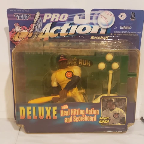 1999 Starting Lineup Deluxe PRO ACTION Chicago Cubs Sammy Sosa Figure/Scoreboard Cover