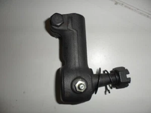 NOS DODGE M37 M43 POWER WAGON TIE ROD END RIGHT - Foto 1 di 9