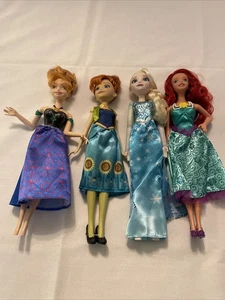 Disney Prinzessin Puppen 4 Stück mit Arielle, Elsa und Anna mit Zubehör - Bild 1 von 13
