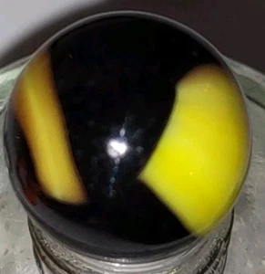 R96 - Bumblebee Style Marble - U.S.A.  .56" - Picture 1 of 9