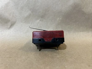 Unimax Switch 2HLL14-4-W New No Box - Picture 1 of 4