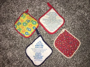 Vintage Lot of Advertisement Potholders Scandia saving & Loan / Gilman Gear CT - Picture 1 of 11