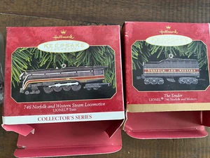 Hallmark - 746 Norfolk and Western Steam Locomotive AND Tender Lionel Train - Picture 1 of 7