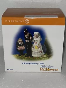 DEPT 56 SNOW VILLAGE HALLOWEEN ACC. "A GRAVELY HAUNTING 2005" #55270 NEW LTD. ED - Picture 1 of 2