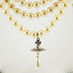 Vivienne Westwood Triple Row Pearl Drop Choker 3D Orb Silver Tone Gift Box Set - Picture 1 of 14